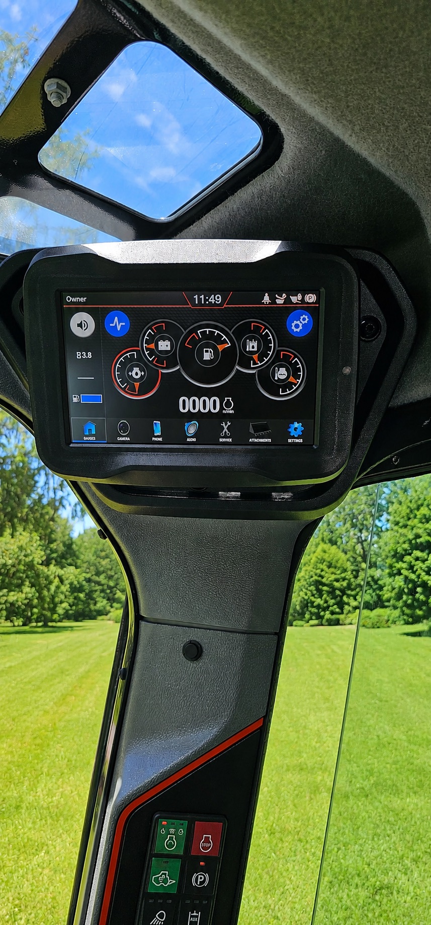 Bobcat T66 cab and controls